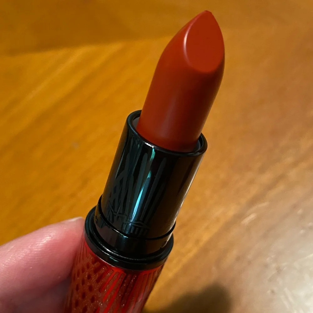 MAC Matte Lipstick Chili